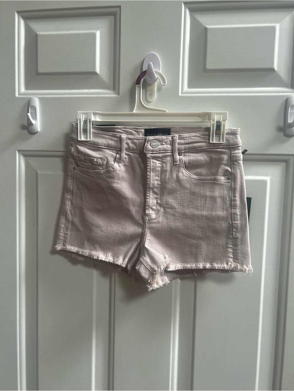 Black Orchid Luxury Soft High-Rise Frayed Hem Shorts — Light Taupe Sz 27